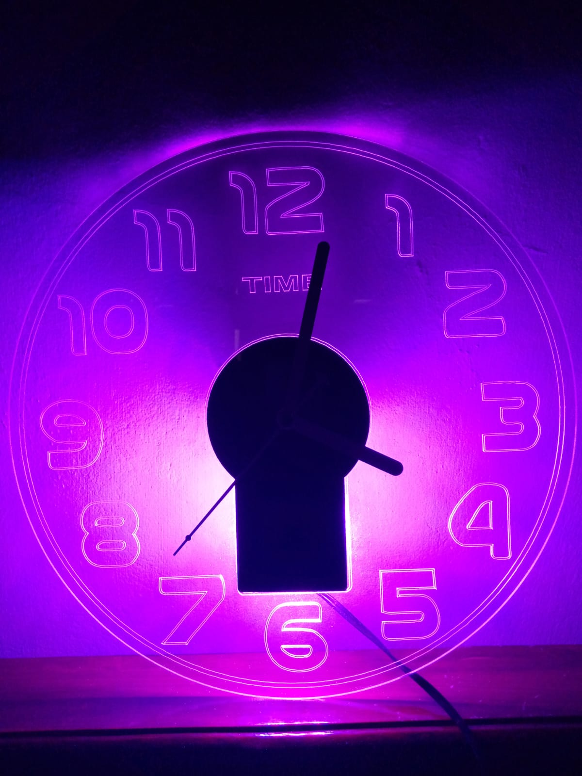 Rainbow wall clock - Image 3